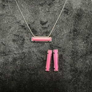 Kendra Scott Leanor Necklace and Earring Set